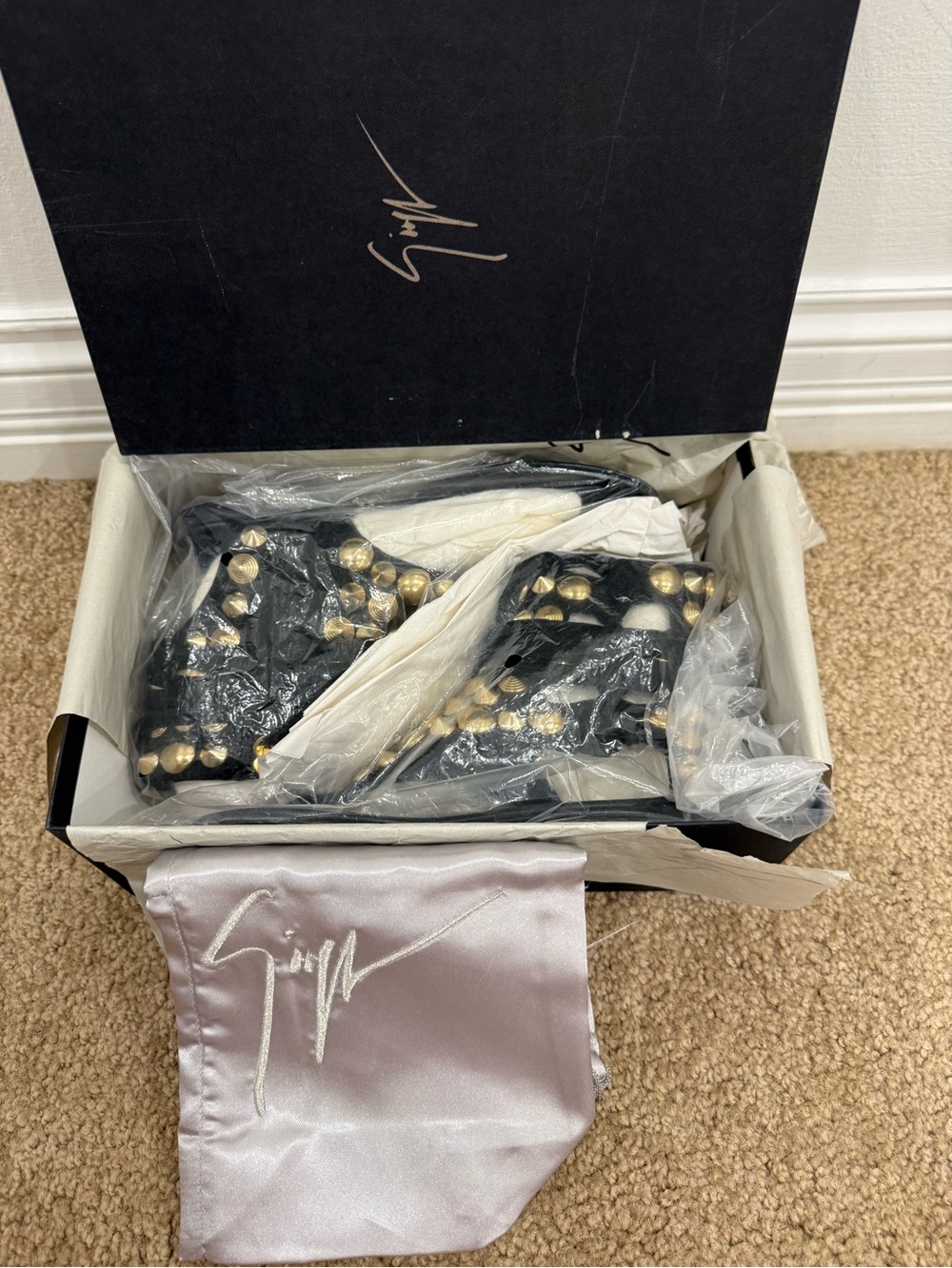 Giuseppe Zanotti Gold Studded Suede Gladiator Sandals Black Size 37.5 lace up - Picture 12 of 12